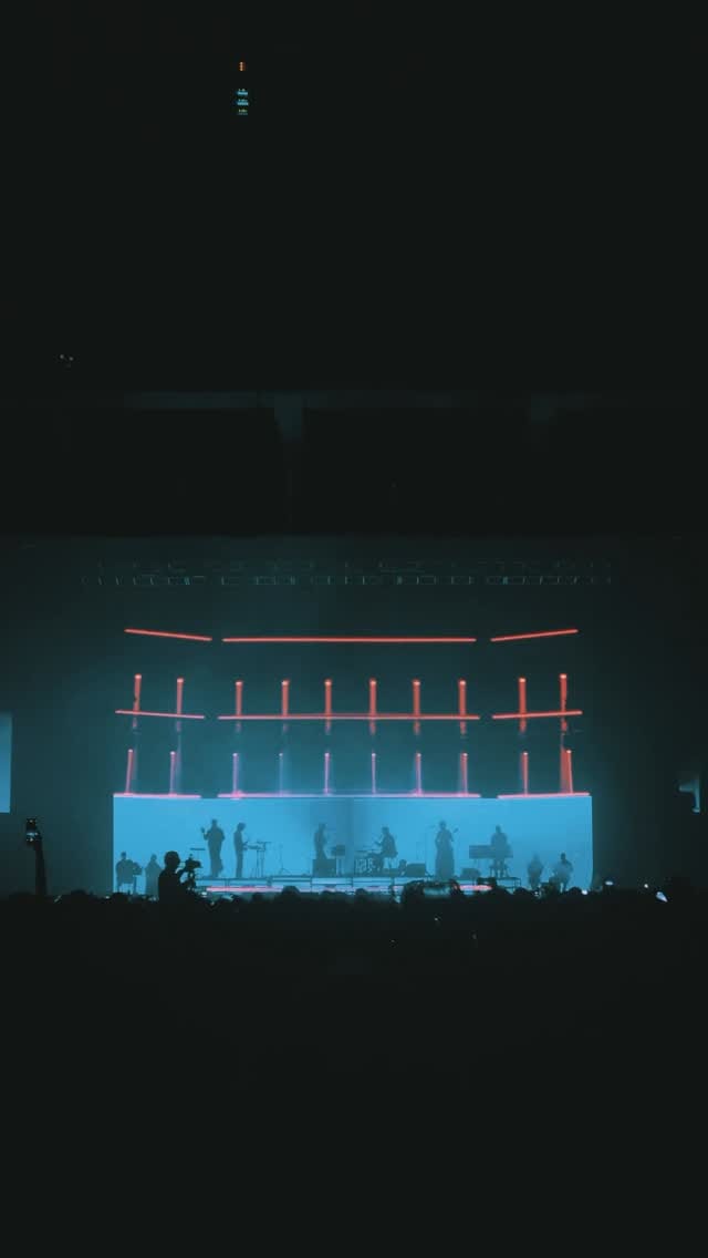 Post 9 by CLUBZ on Instagram (video)