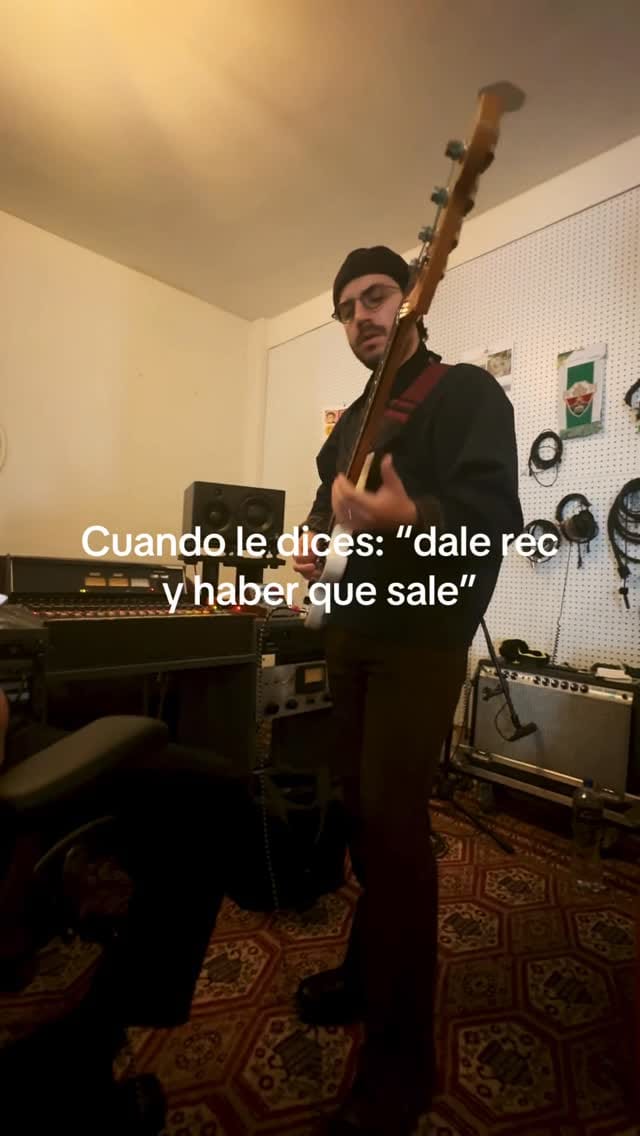 Post 2 by CLUBZ on Instagram (video)