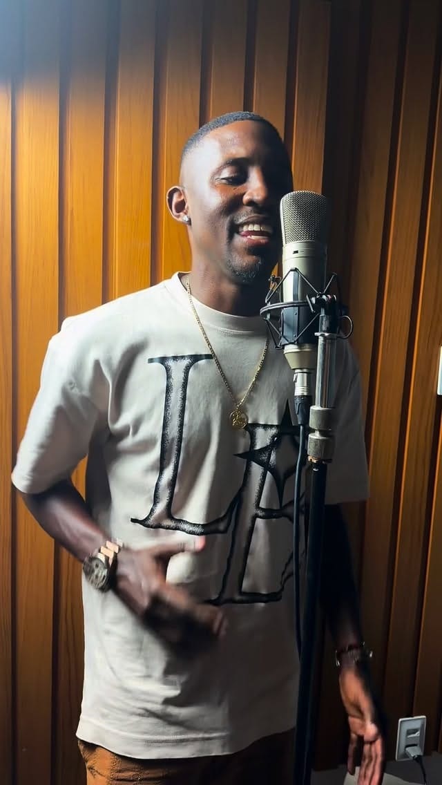 Post 2 by Tá Na Fita on Instagram (video)