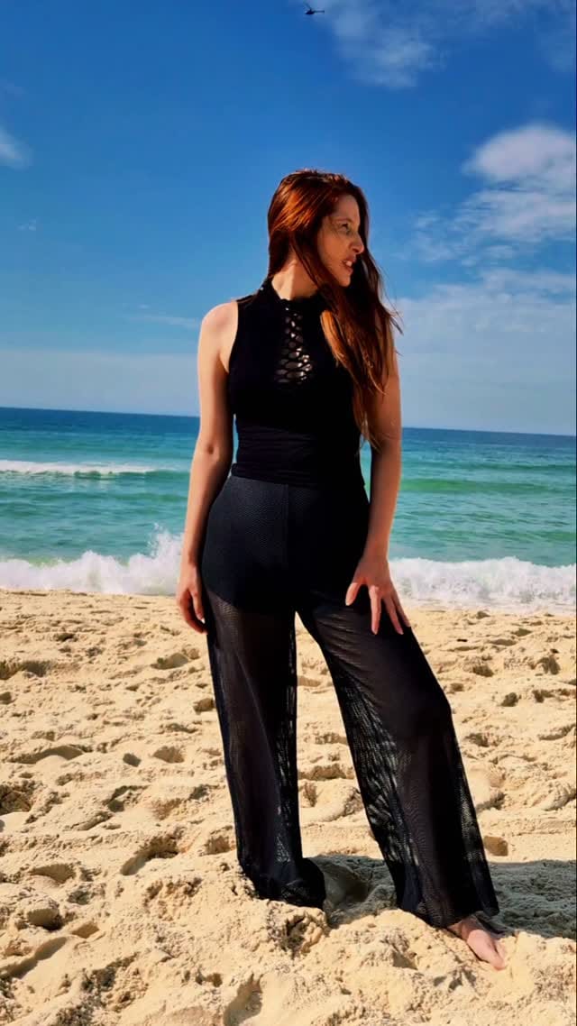 Post 5 by Angélica.Burns on Instagram (video)