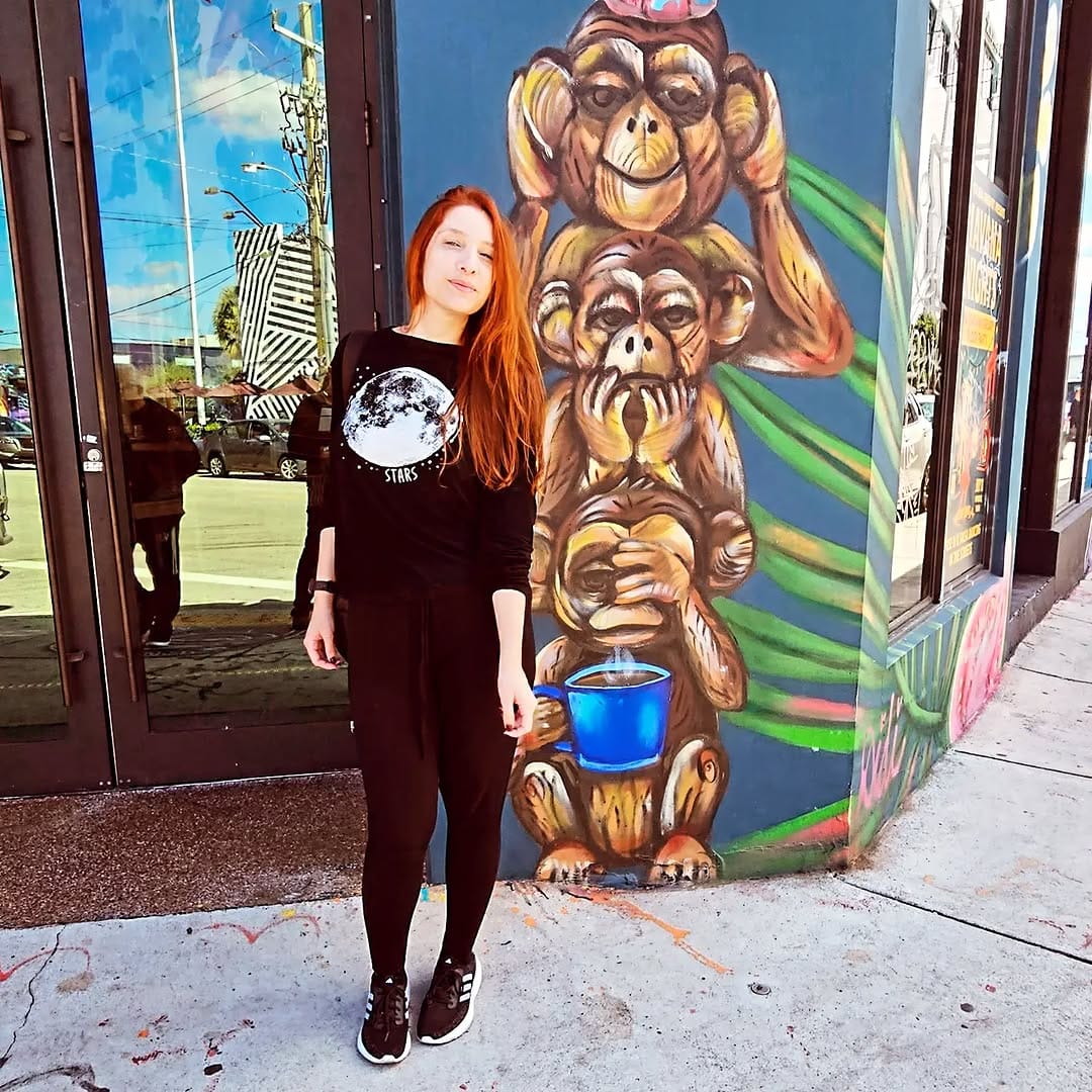 Post 6 by Angélica.Burns on Instagram (carousel)