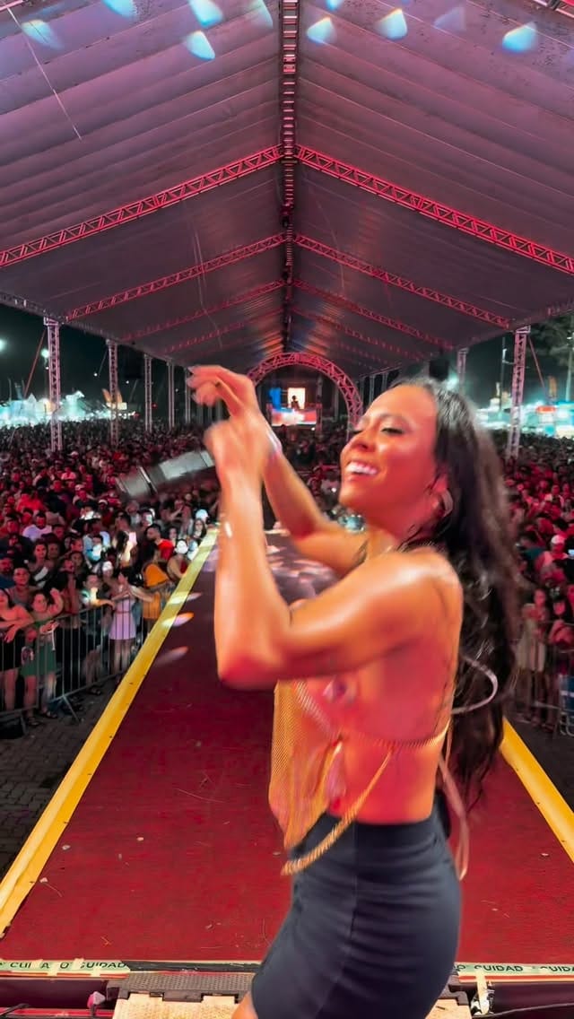 Post 5 by Maíza Lima on Instagram (video)