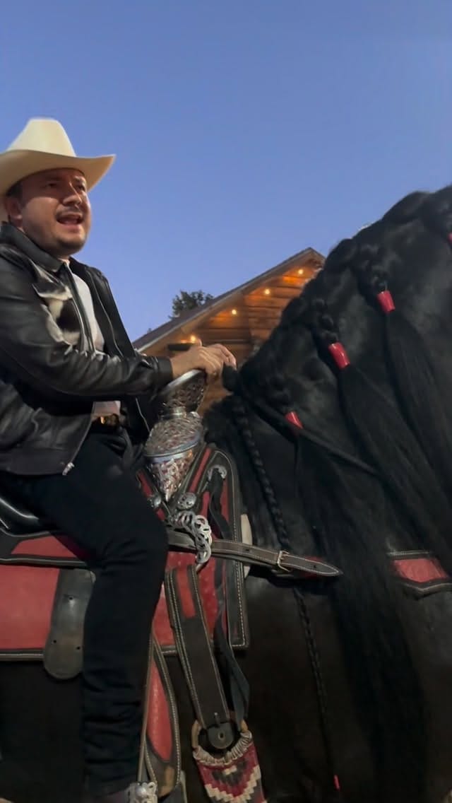 Post 7 by Los Mentados De Culiacán🤠 on Instagram (video)