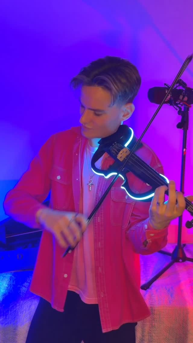 Post 2 by Caio Ferraz on Instagram (video)