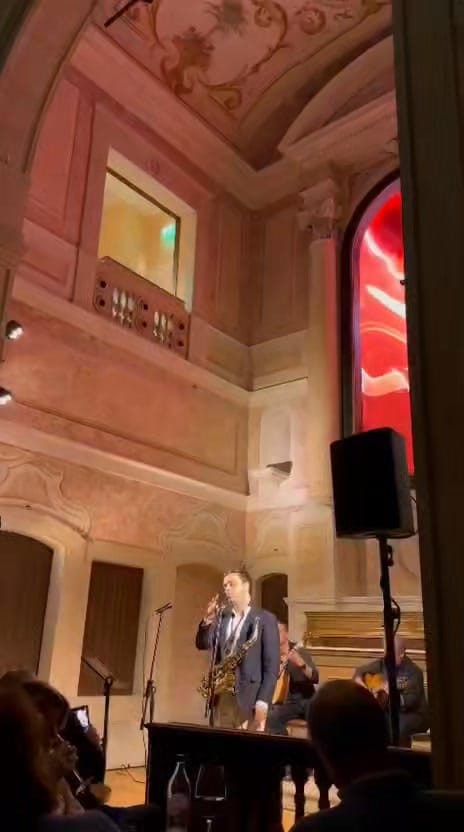 Post 1 by Kajó Soares on Instagram (video)