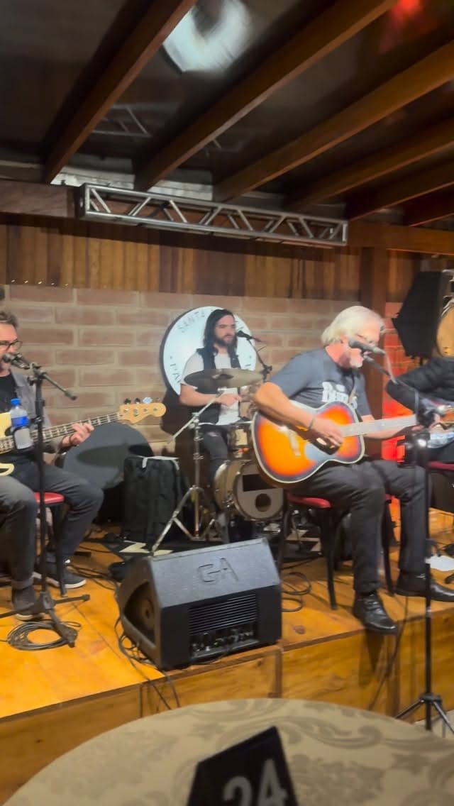 Post 5 by Banda Youngles on Instagram (video)