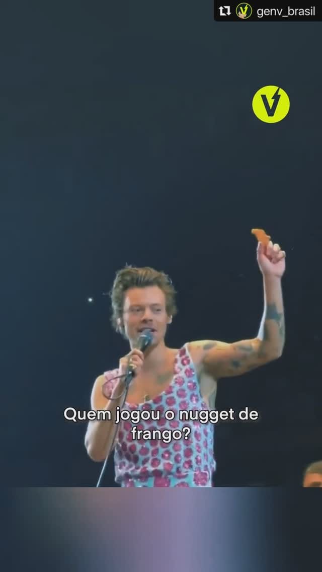 Post 10 by Nanda Tavares on Instagram (video)