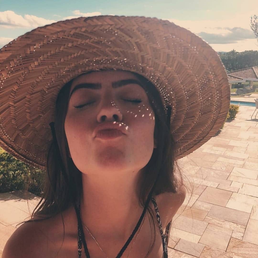 Post 1 by 🧚🏻‍♀️ on Instagram (carousel)