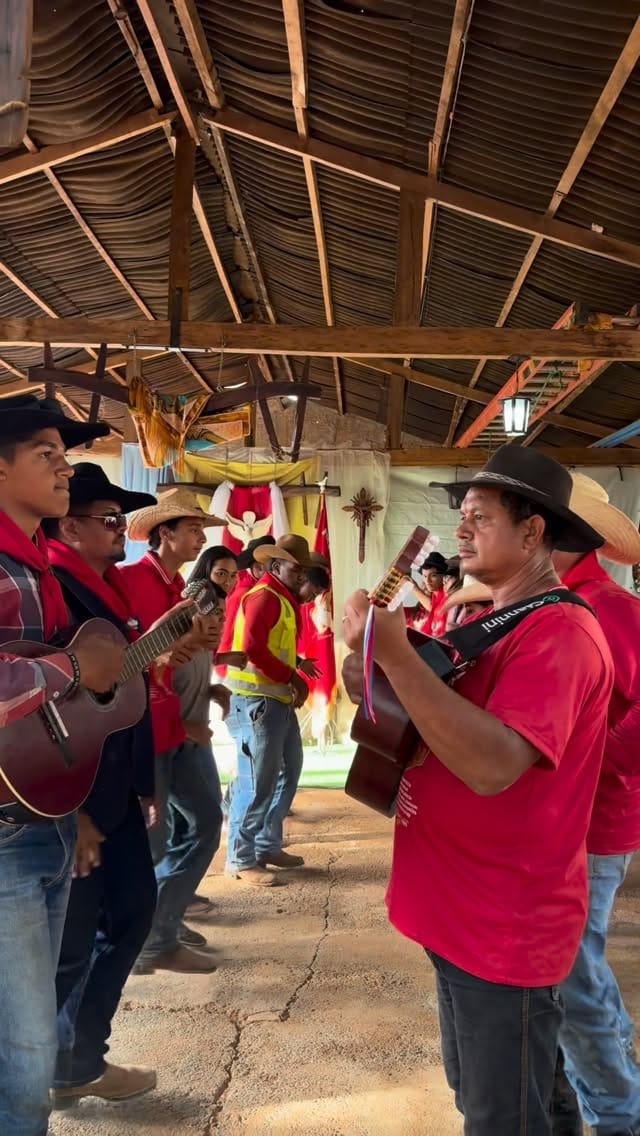 Post 3 by Folia da Roça on Instagram (video)