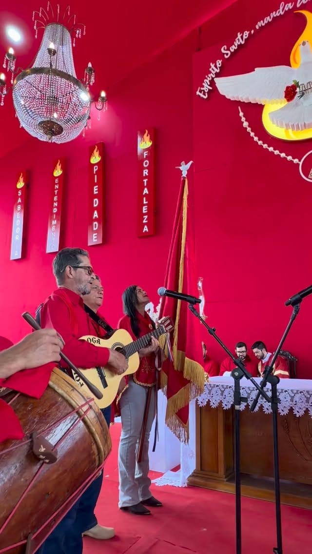 Post 9 by Folia da Roça on Instagram (video)