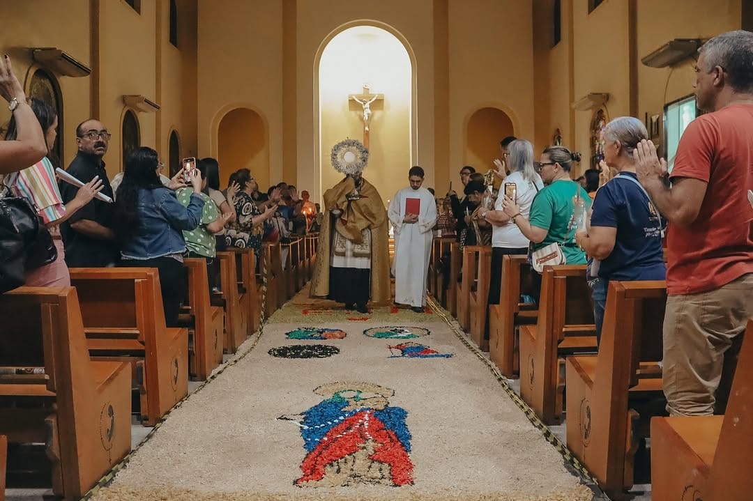 Post 3 by Paróquia Nossa Senhora do Rosário de Jaboatão (Centro) on Instagram (carousel)