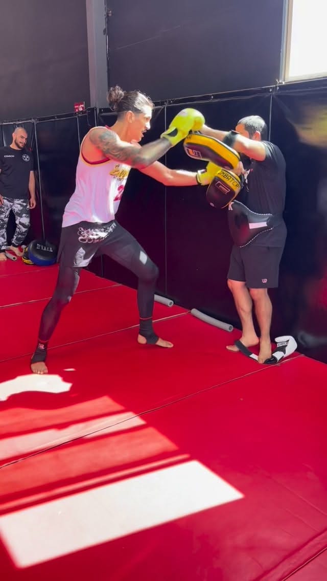 Post 3 by Tarzán Aburto on Instagram (video)