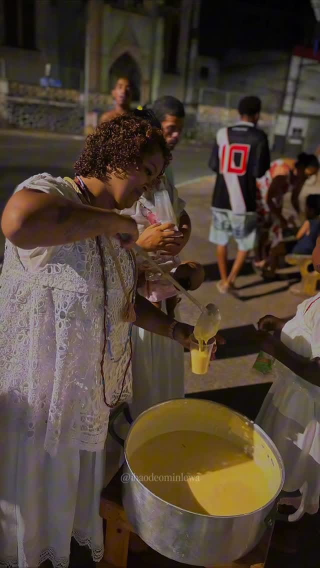 Post 8 by Ilê Asé Ibá Odé Omin Lewá - PALÁCIO DO PRINCIPE 🦚🏹💚💙🪞 on Instagram (video)