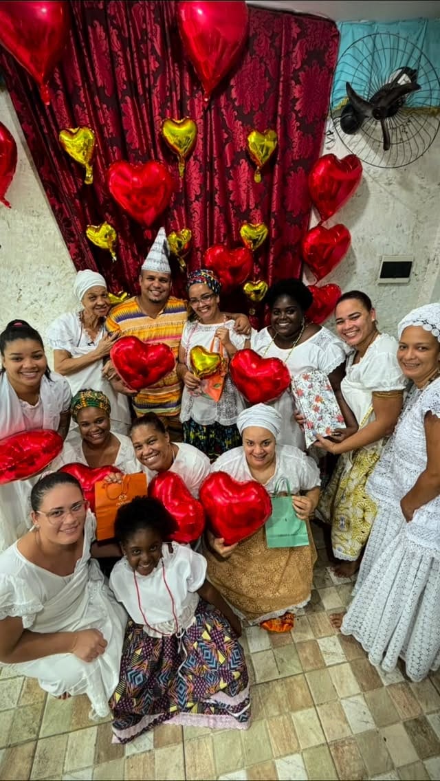 Post 1 by Ilê Asé Ibá Odé Omin Lewá - PALÁCIO DO PRINCIPE 🦚🏹💚💙🪞 on Instagram (video)