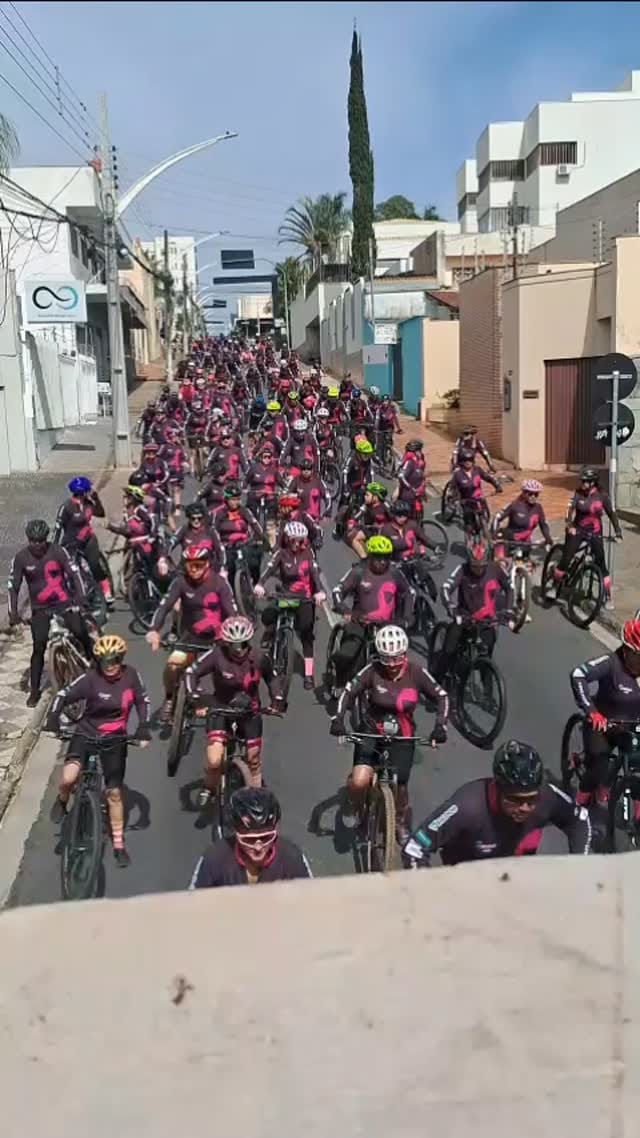 Post 3 by ALCATEIA BIKE CLUB on Instagram (video)