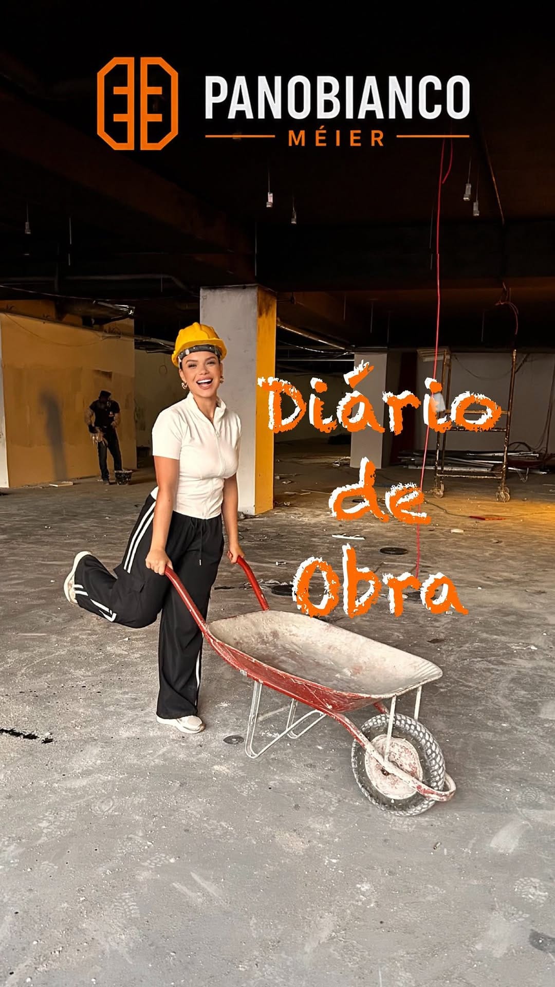 Post 4 by Flávia Joyce on Instagram (video)