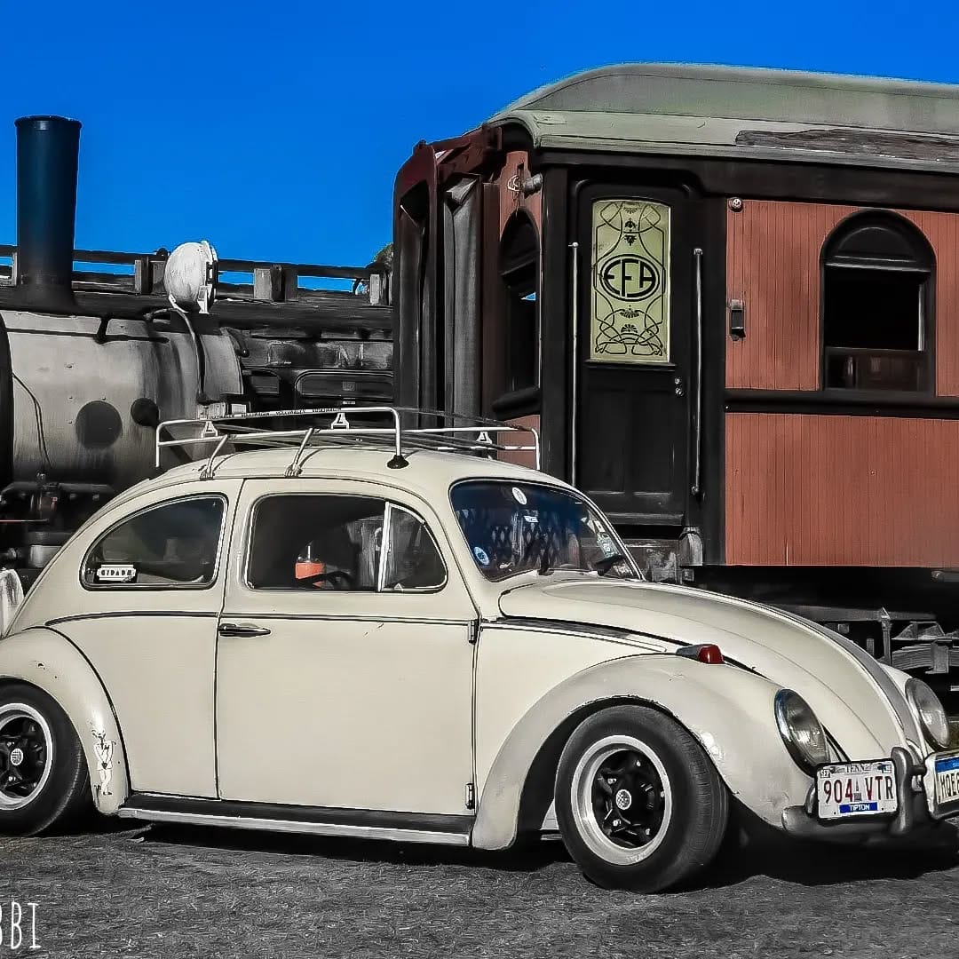 Post 4 by Amigos do Volks on Instagram (carousel)