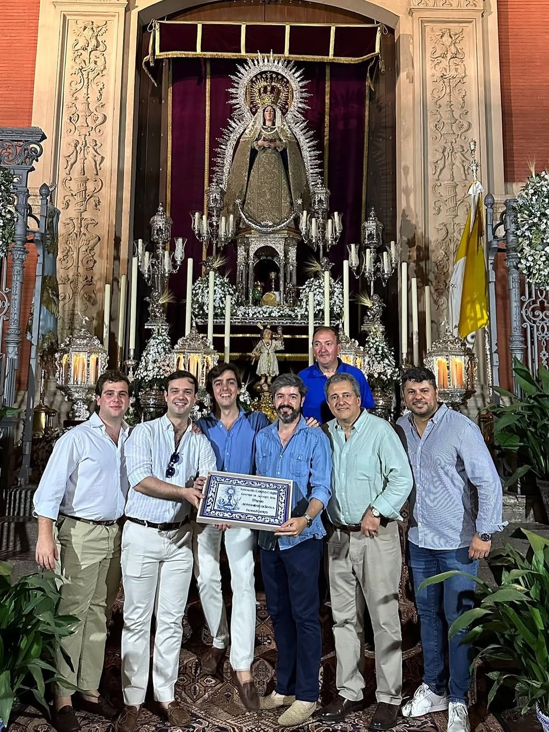 Post 4 by Hermandad de Pasión on Instagram (carousel)