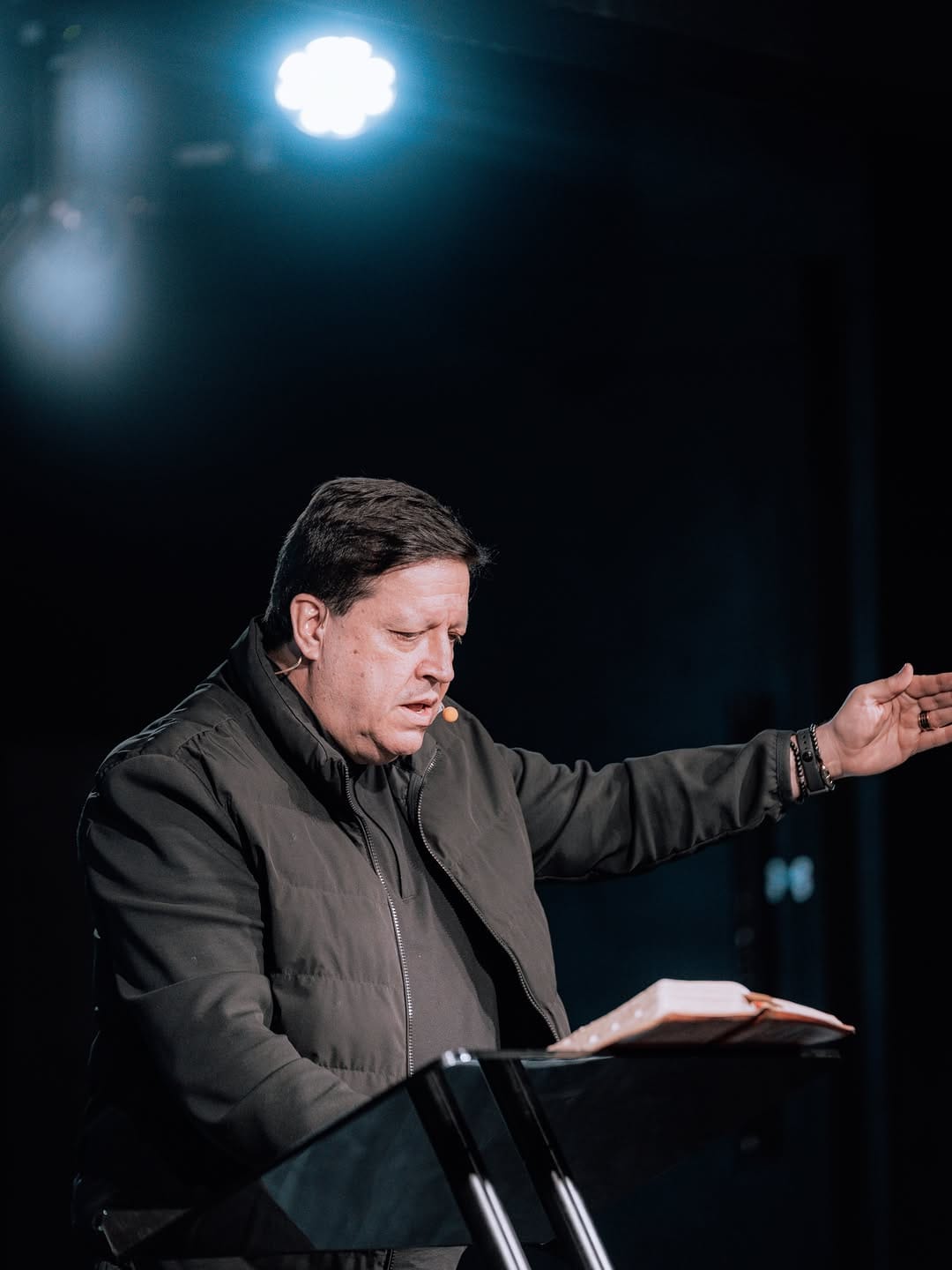 Post 6 by Igreja Família da Fé on Instagram (carousel)