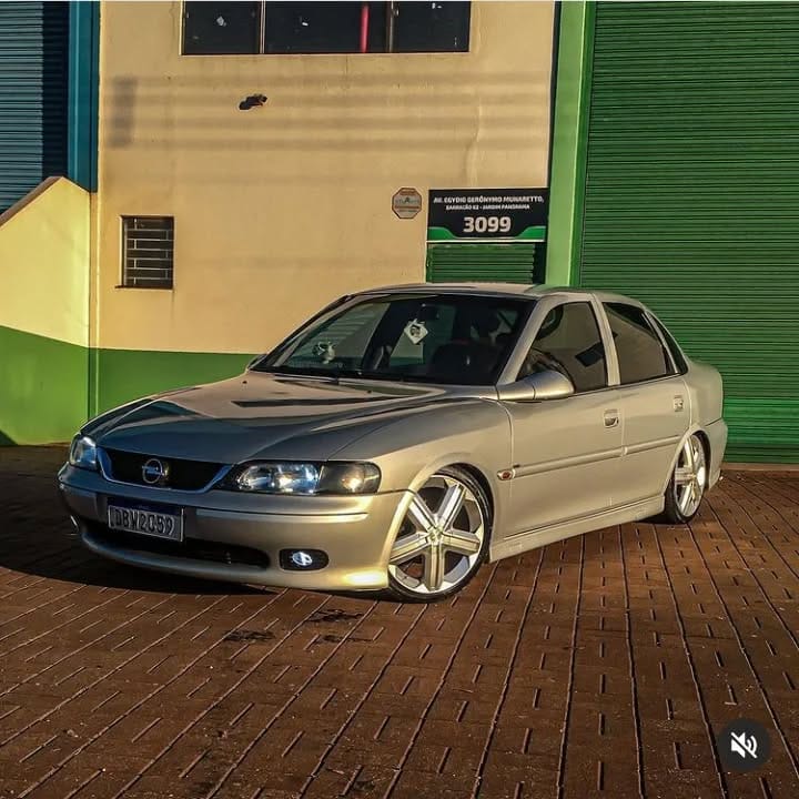 Post 2 by Official Encontros on Instagram (image)