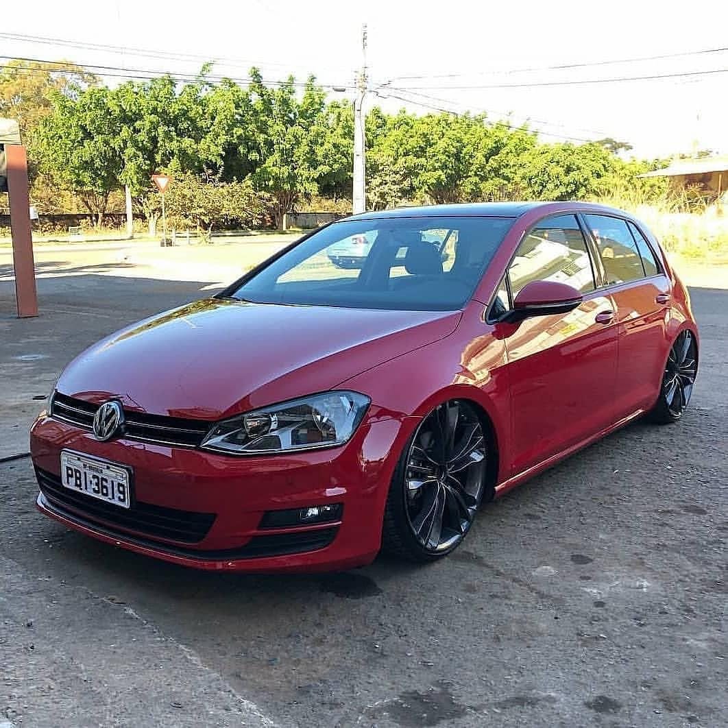Post 5 by Point Das Naves on Instagram (image)