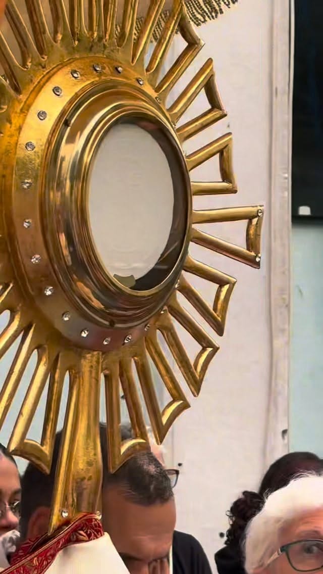 Post 4 by Paróquia Nossa Srª do Rosário de Fátima e Stº Antônio de Lisboa on Instagram (video)