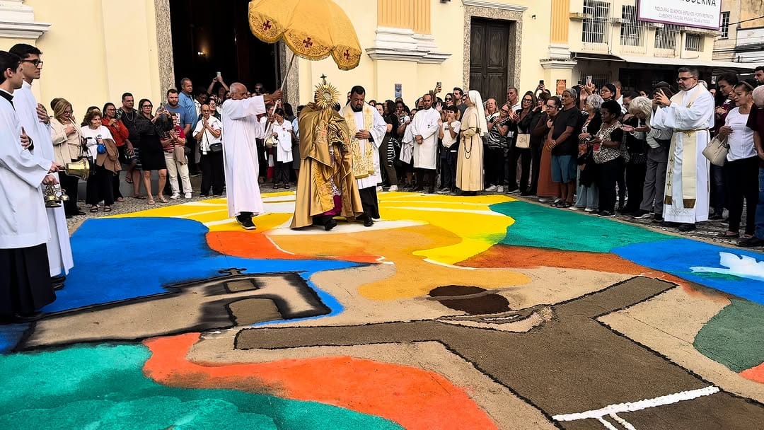 Post 7 by Diocese de Campos on Instagram (video)
