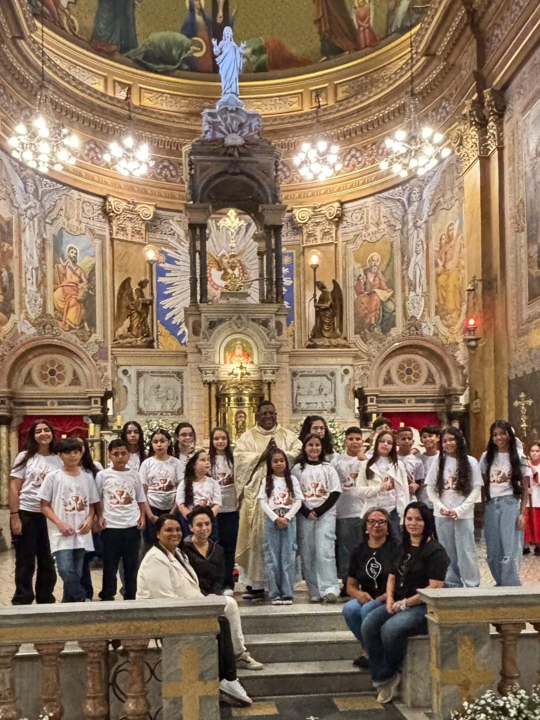Post 4 by Santuário Sagrado Coração de Jesus on Instagram (carousel)