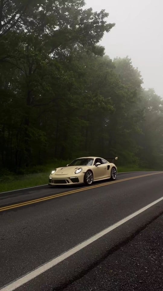 Post 4 by ▪.GARAGE AUTO CLUB 2K11.▪ on Instagram (video)