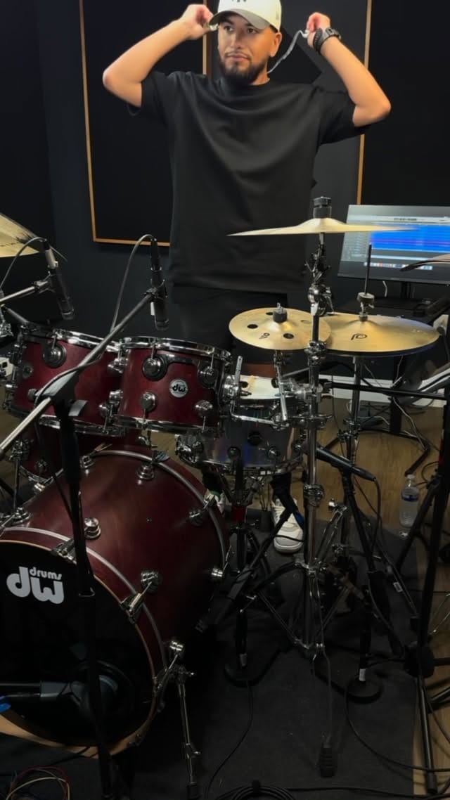 Post 7 by Sammy Felix  [🥁] on Instagram (video)