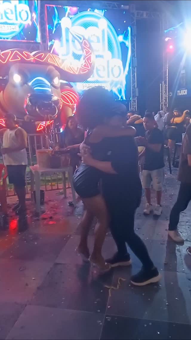 Post 7 by Rodrigo Lopez on Instagram (video)