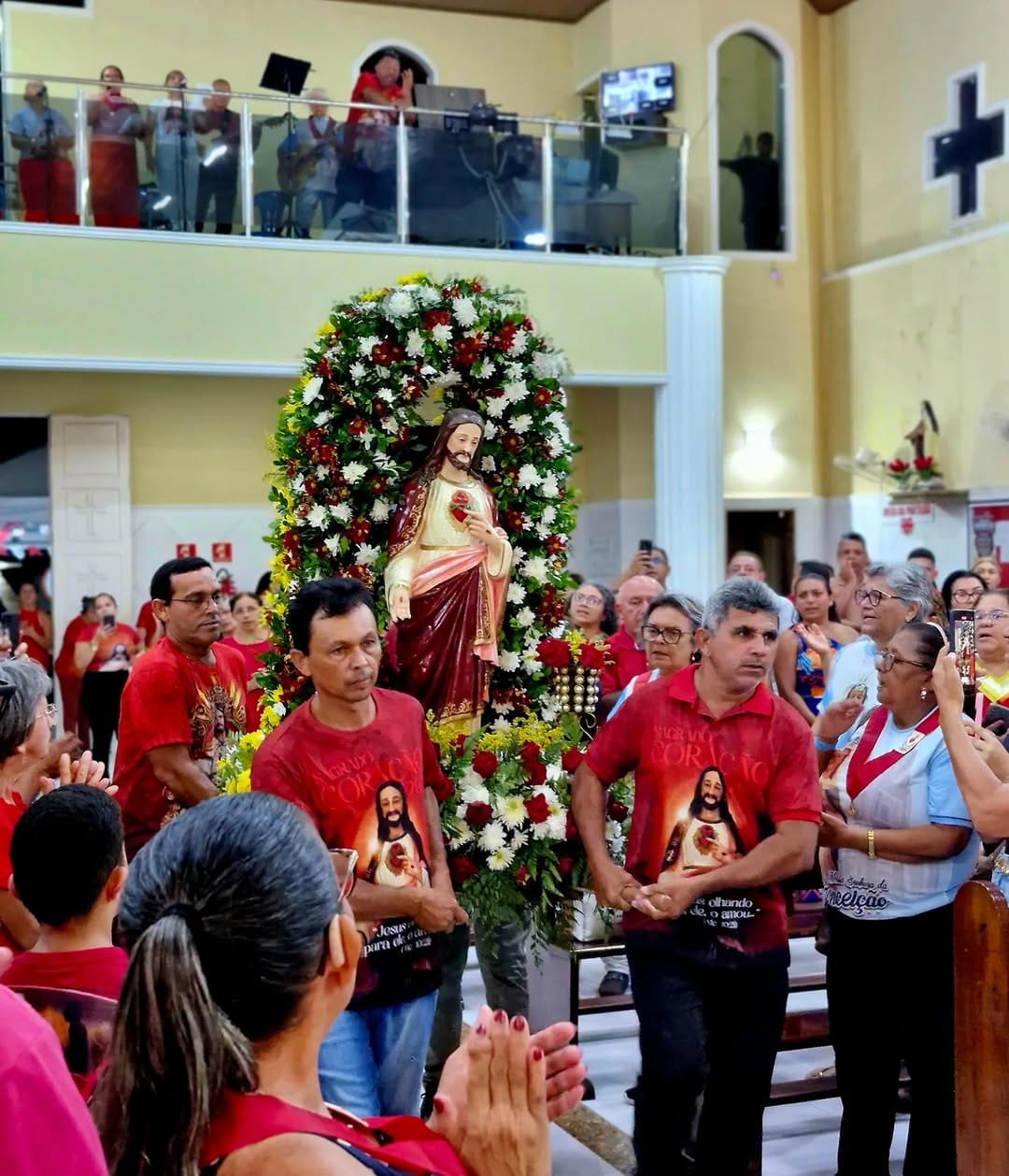Post 8 by Paróquia de Nossa Senhora da Conceição on Instagram (carousel)