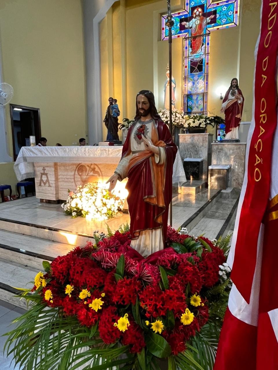 Post 10 by Paróquia de Nossa Senhora da Conceição on Instagram (carousel)