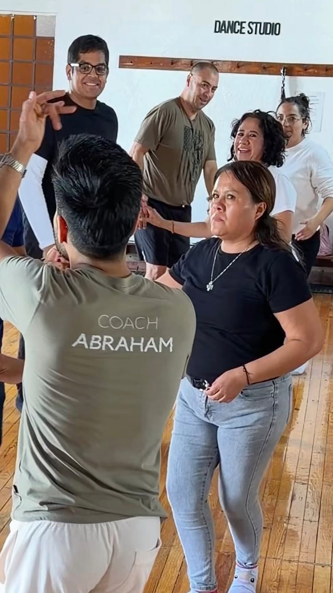 Post 9 by MamboSon | Academia de Baile on Instagram (video)