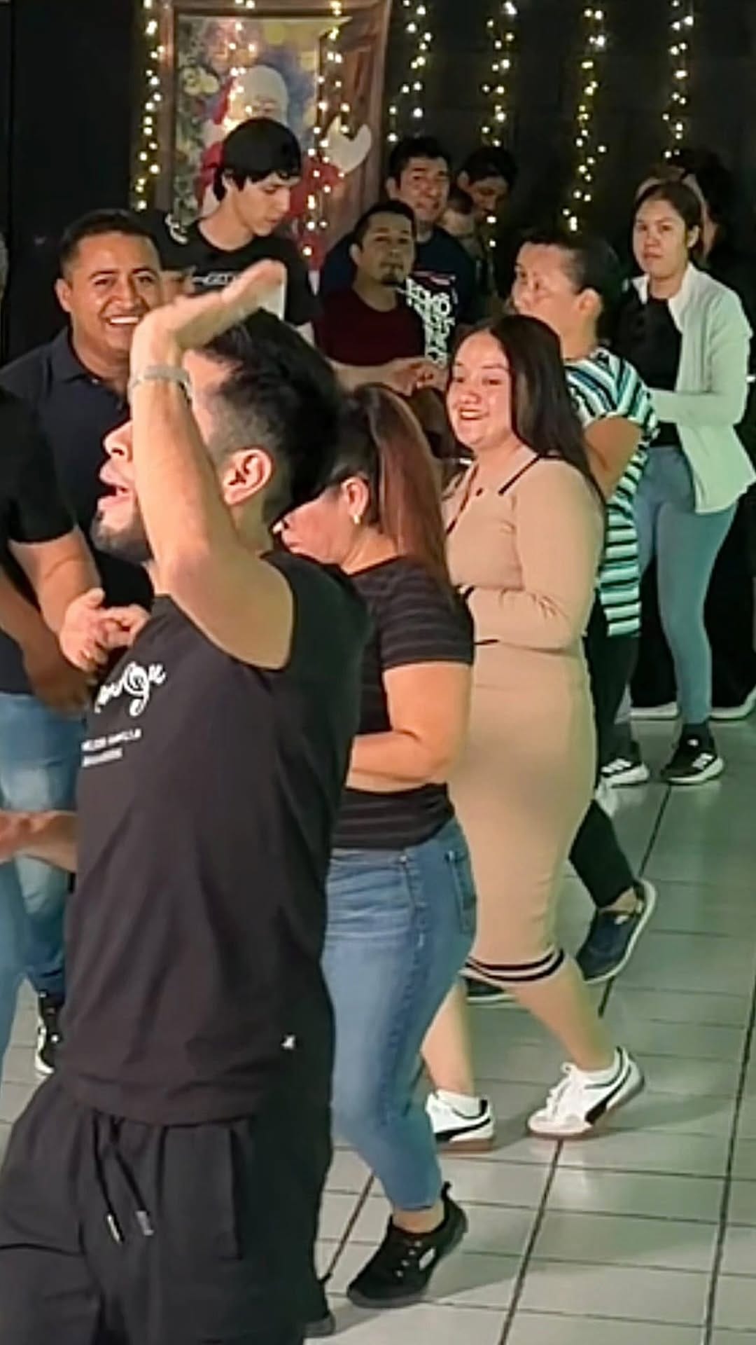 Post 8 by MamboSon | Academia de Baile on Instagram (video)