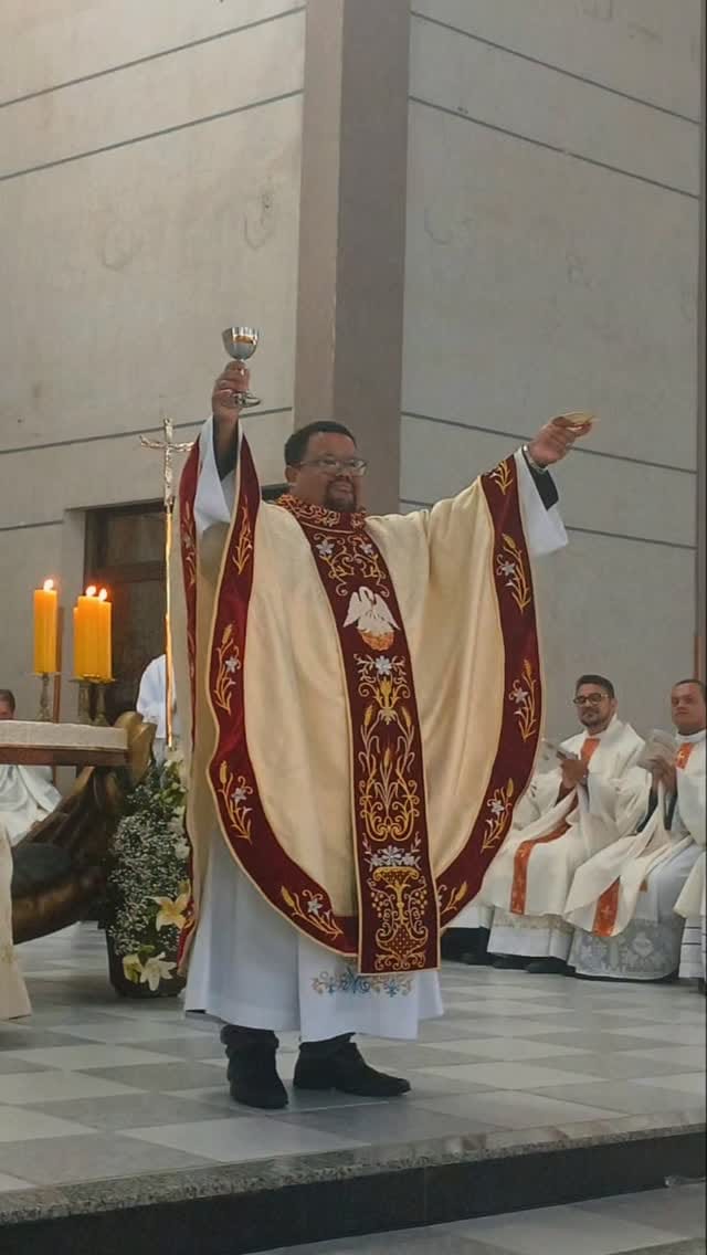 Post 4 by Santa Teresinha de Lisieux on Instagram (video)