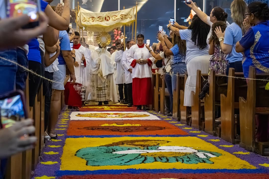 Post 7 by Santuário Arquidiocesano de N. Sra. da Conceição do Morro on Instagram (carousel)