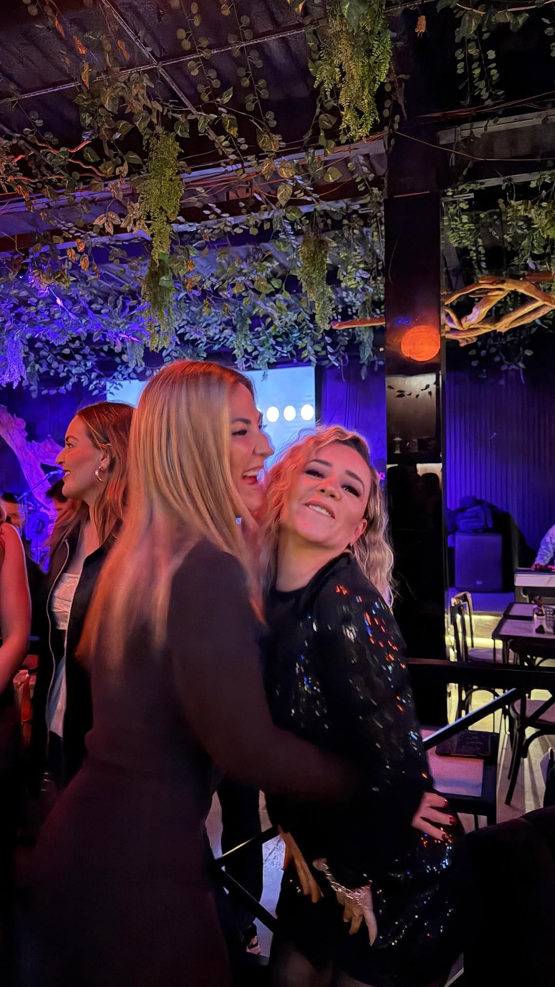 Post 8 by Paola Jaime on Instagram (video)