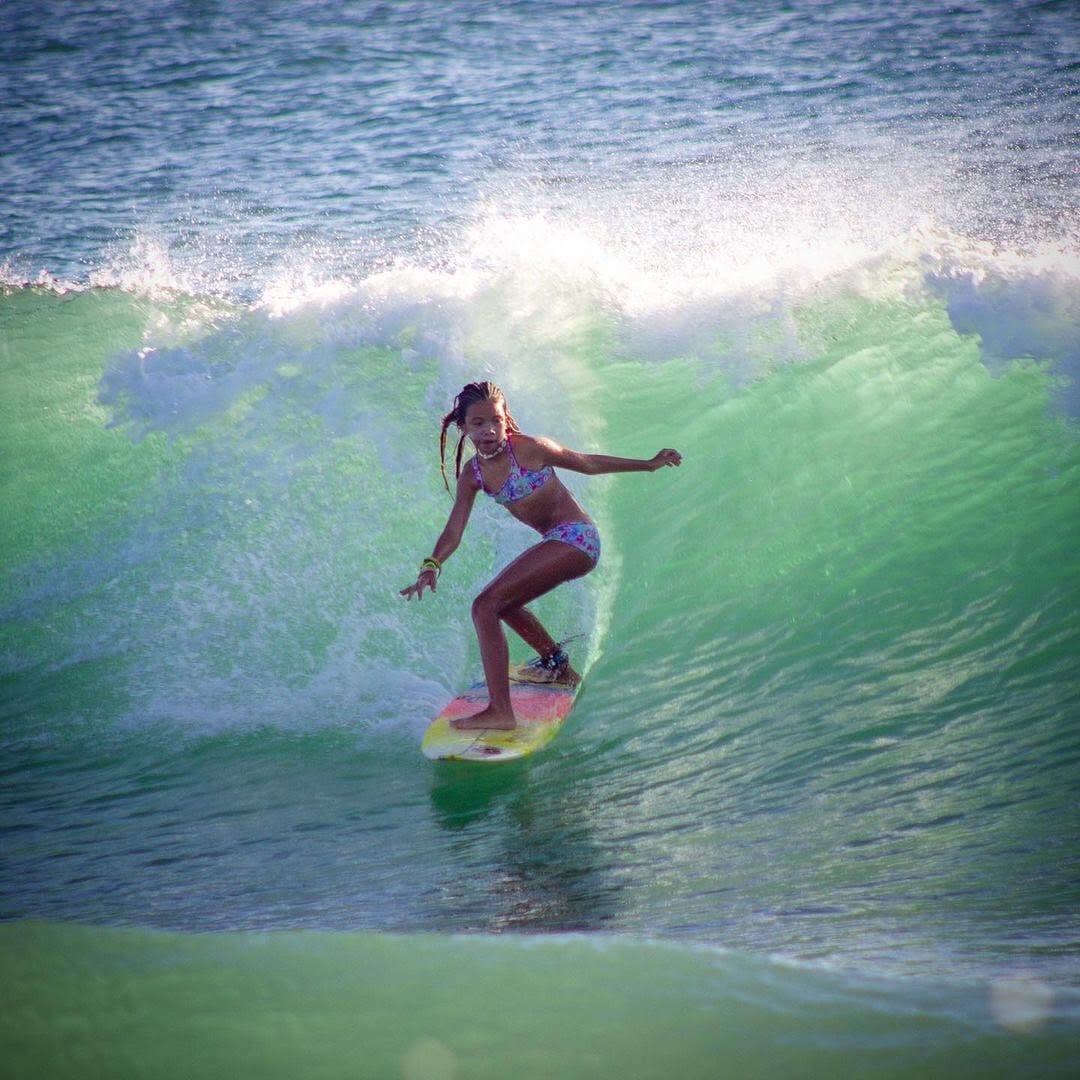 Post 8 by Surf Feminino CE on Instagram (carousel)