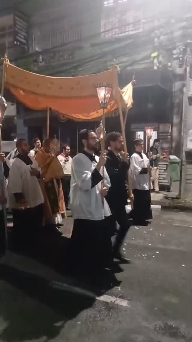 Post 2 by Missa Tridentina no Recife on Instagram (video)