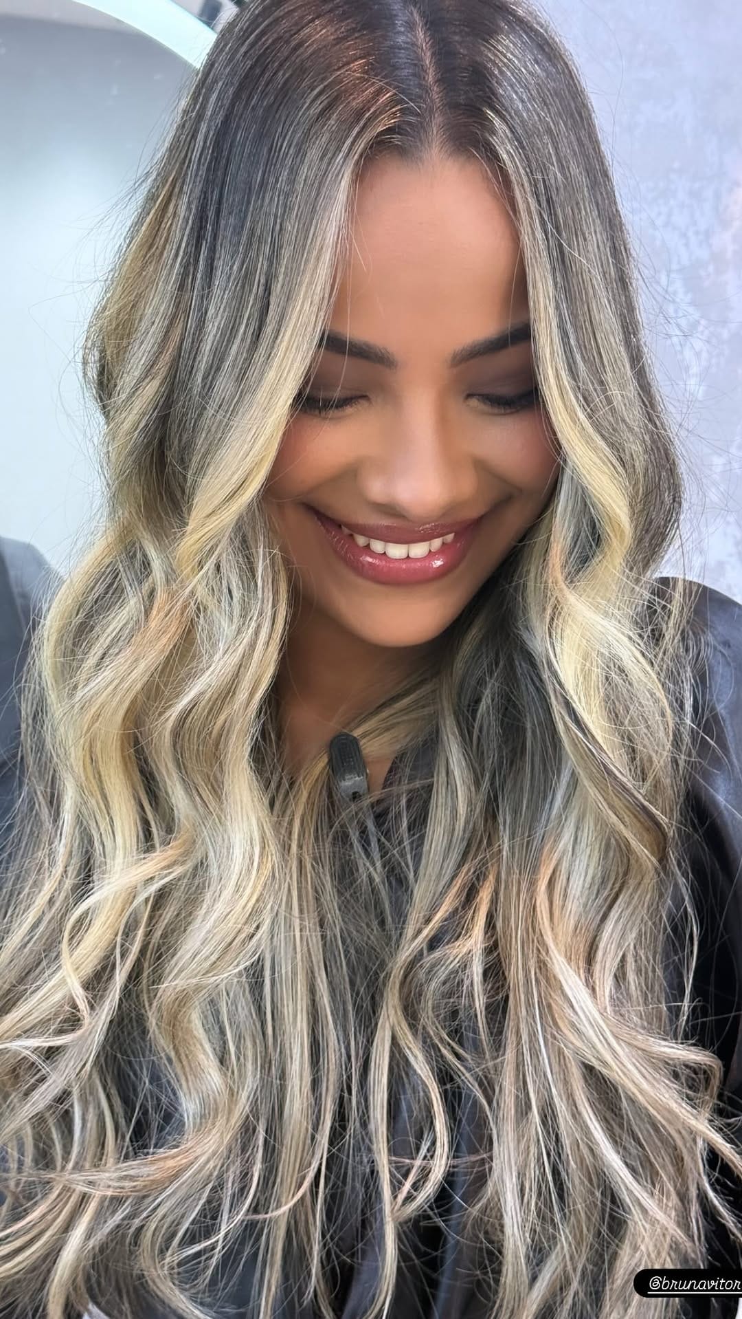 Post 3 by Robson Lopes - Cabeleleiro em Salvador on Instagram (video)