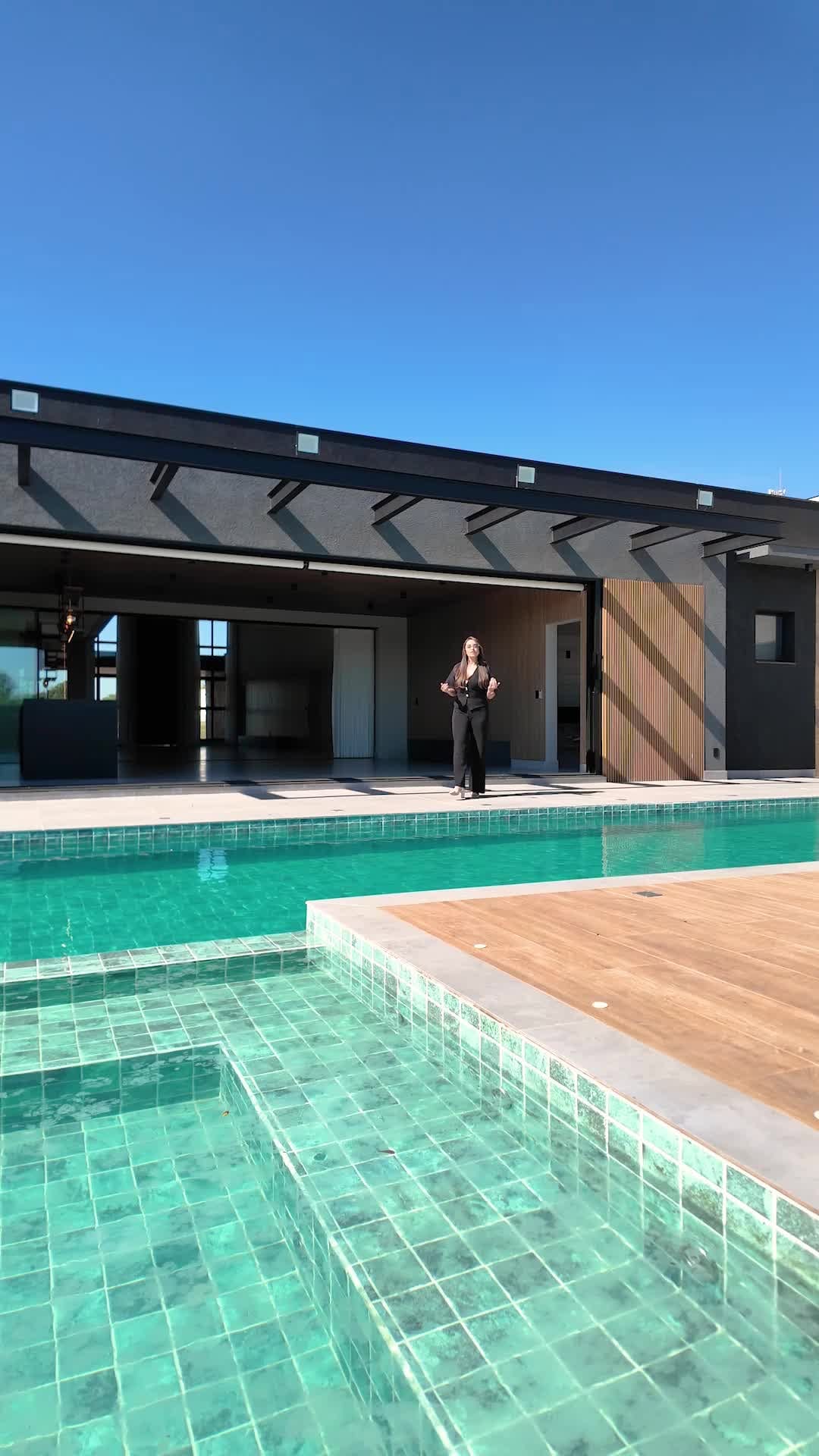 Post 1 by Valoriza Imobiliária Sorocaba on Instagram (video)
