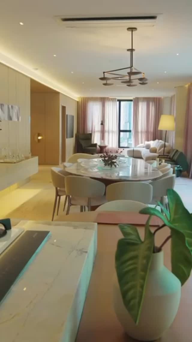 Post 8 by Jessica Liny on Instagram (video)