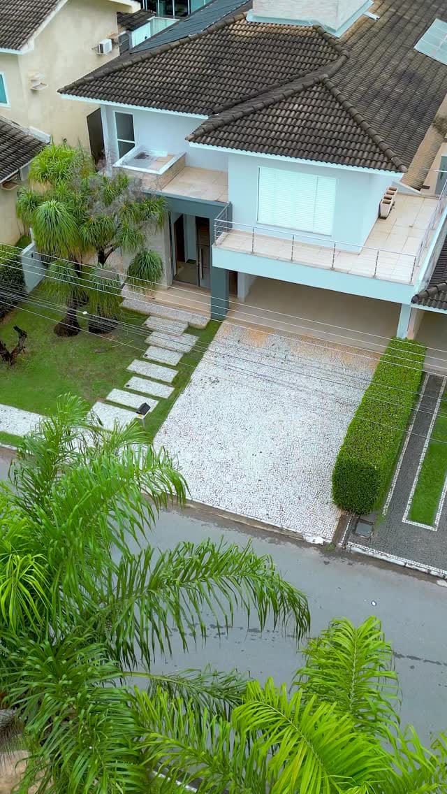 Post 4 by Jessica Liny on Instagram (video)