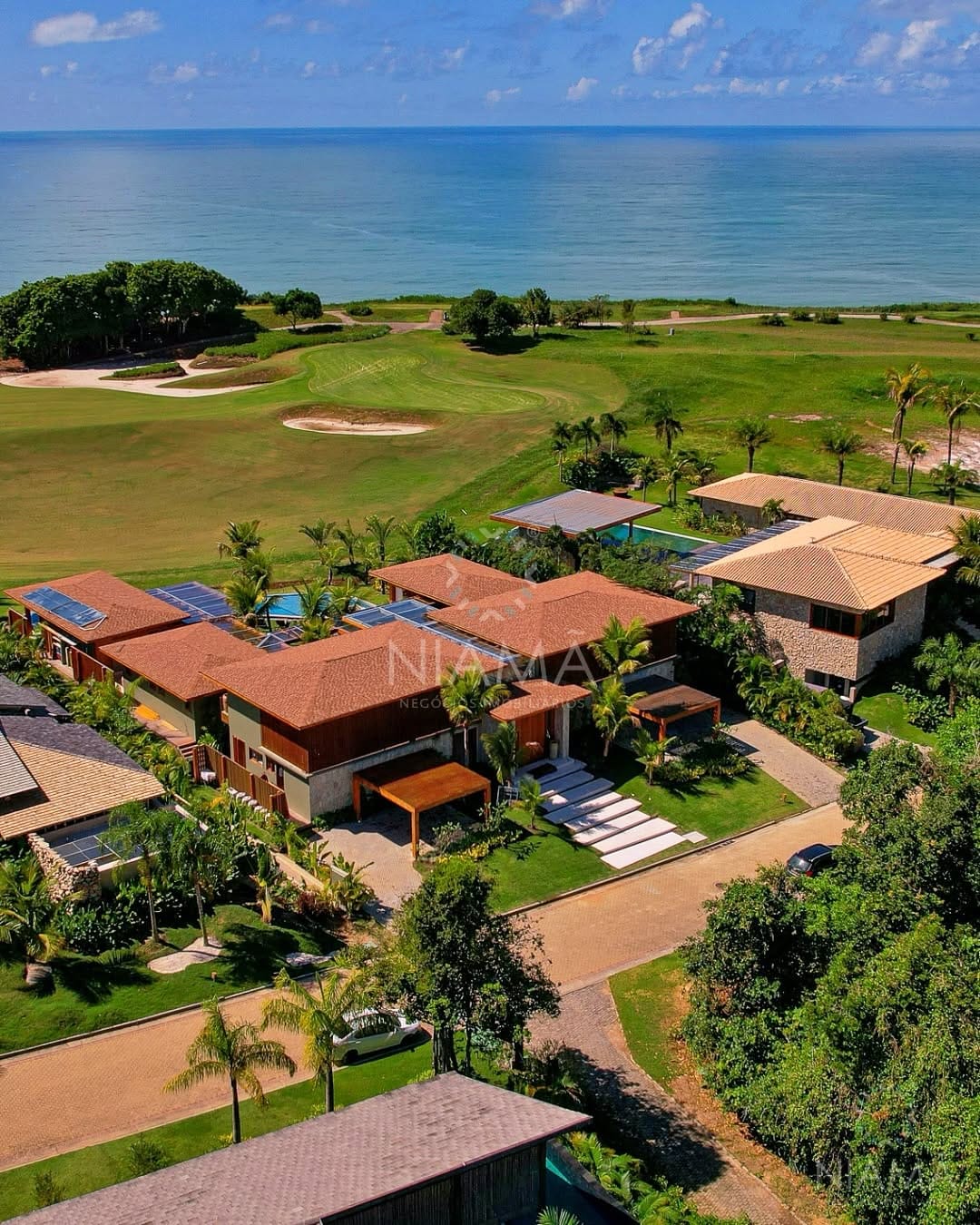 Post 3 by NIAMĀ ® Casas de luxo em Trancoso on Instagram (carousel)