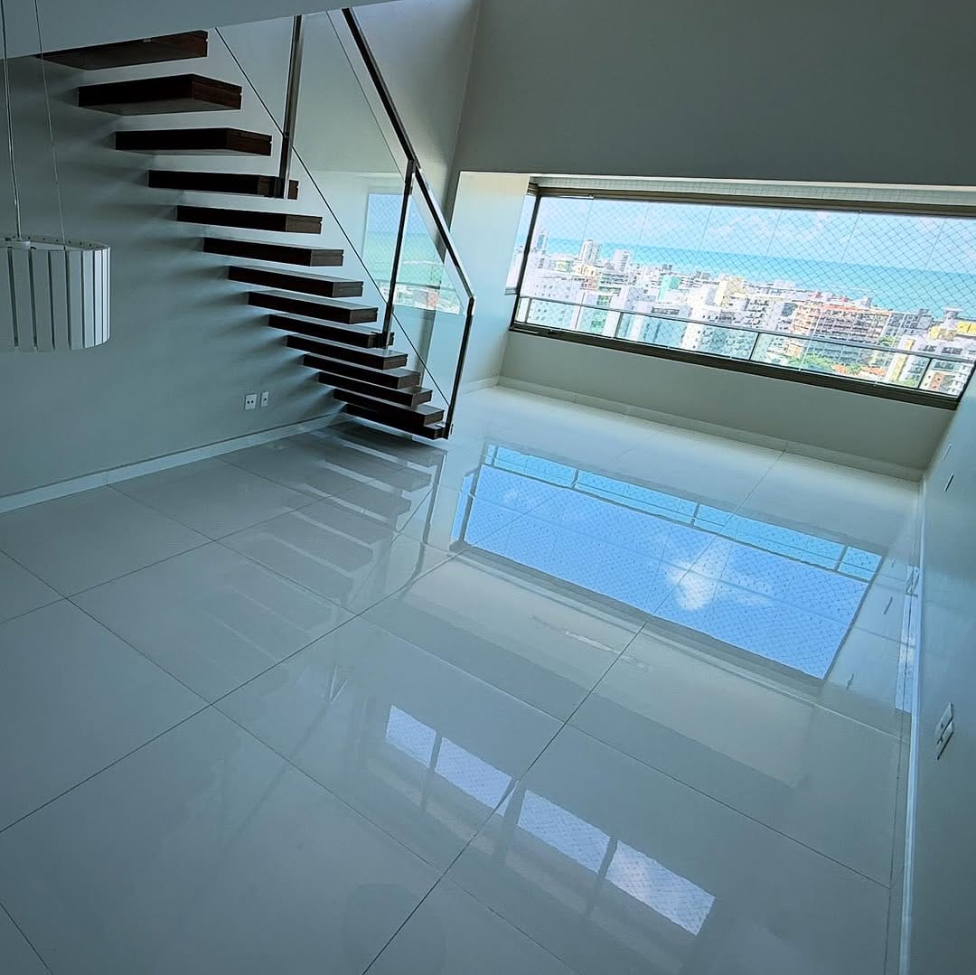 Post 10 by naPraia Imobiliária on Instagram (carousel)
