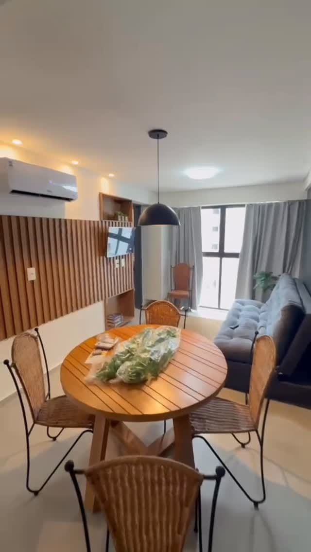 Post 7 by naPraia Imobiliária on Instagram (video)