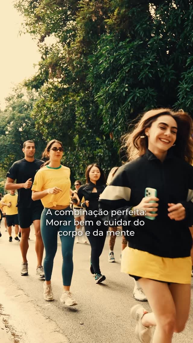 Post 3 by Vila 11 on Instagram (video)