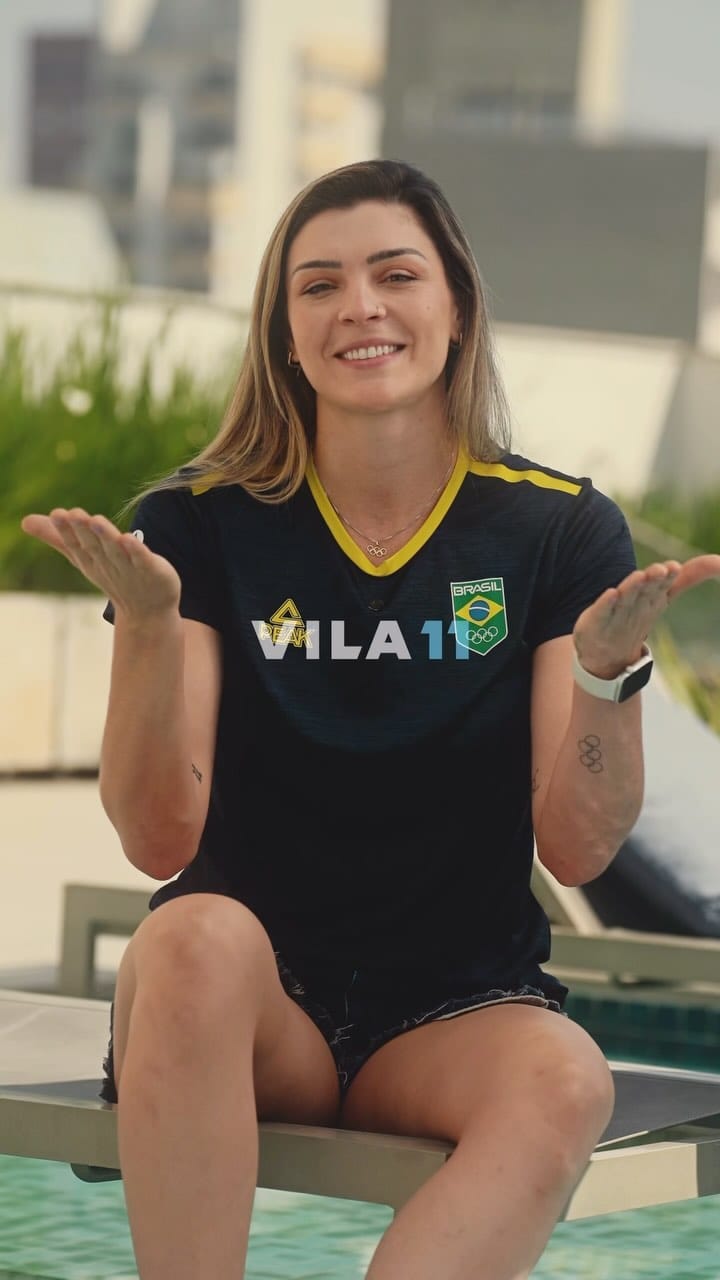 Post 10 by Vila 11 on Instagram (video)