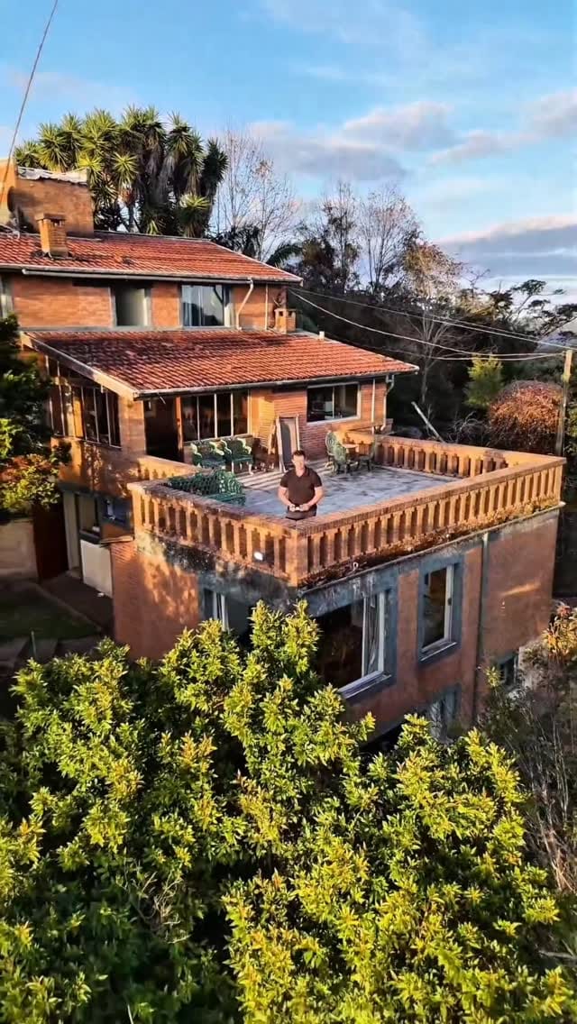 Post 6 by ℳ𝒶𝓇𝒸ℯ𝓁ℴ 𝒮𝒸ℴ𝒶𝓈𝓈𝒶𝒹ℴ on Instagram (video)